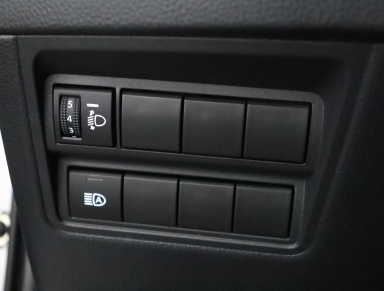 Toyota Yaris - 1.5 Hybrid 115 First Edition 29