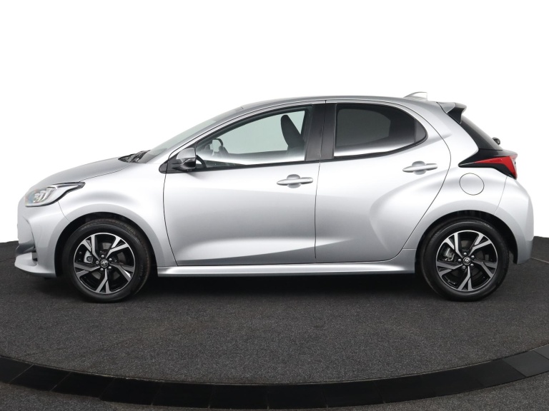 Toyota Yaris - 1.5 Hybrid 115 First Edition 3