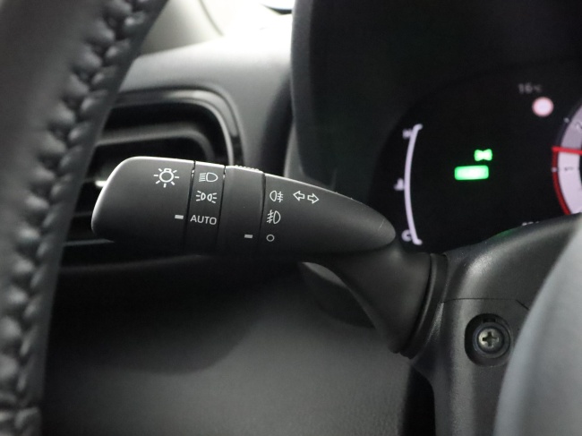 Toyota Yaris - 1.5 Hybrid 115 First Edition