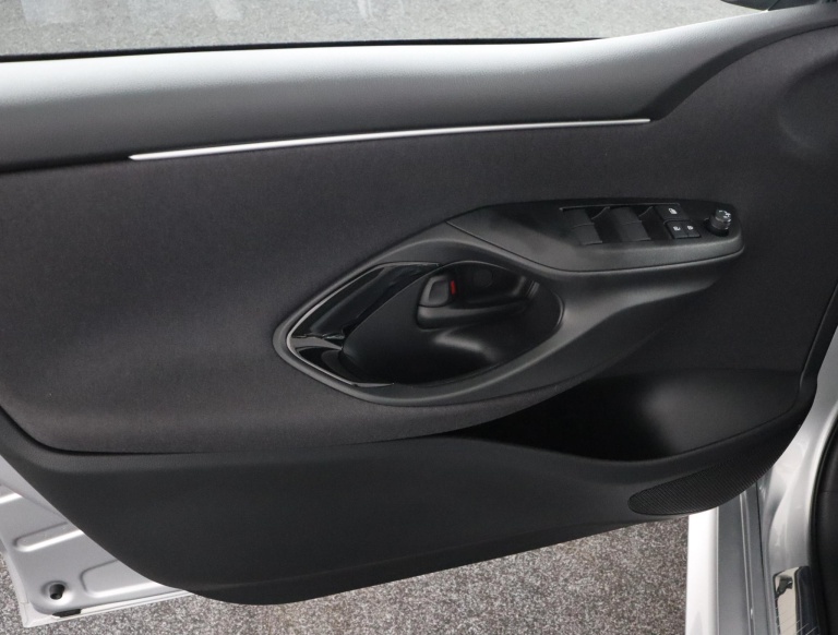 Toyota Yaris - 1.5 Hybrid 115 First Edition 41