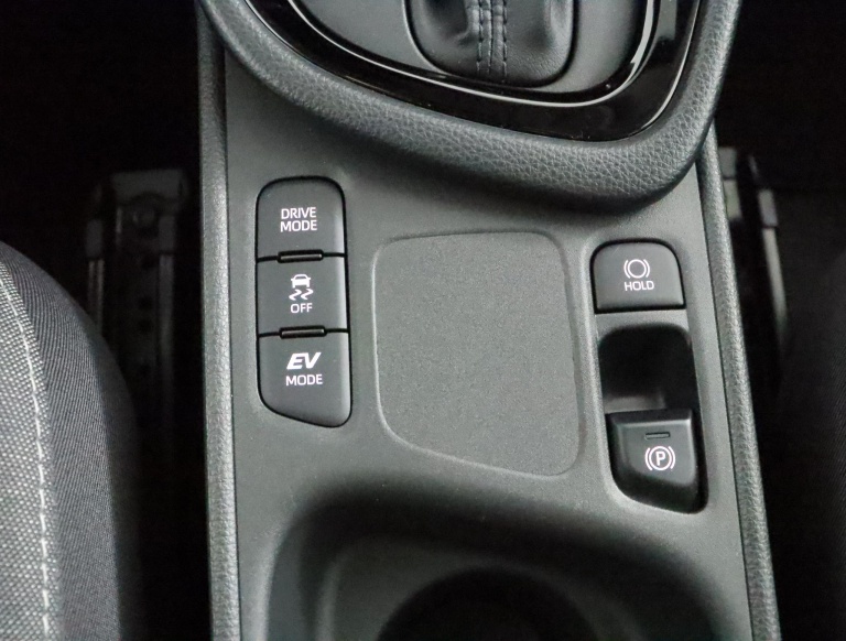 Toyota Yaris - 1.5 Hybrid 115 First Edition 52