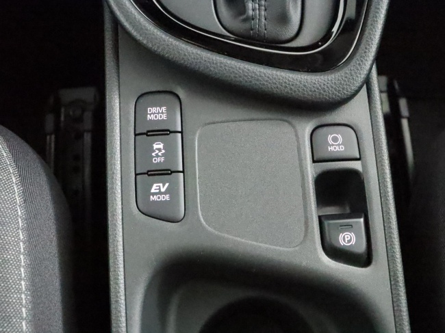 Toyota Yaris - 1.5 Hybrid 115 First Edition