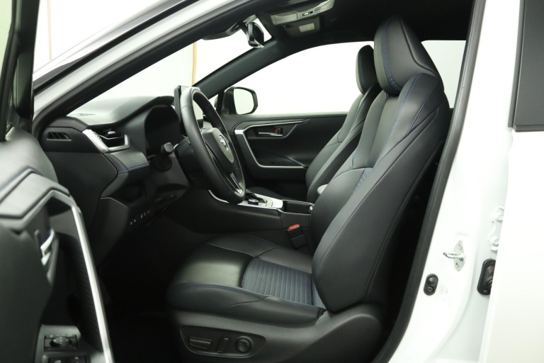 Toyota RAV4 - 2.5 Hybrid AWD Bi-Tone 17