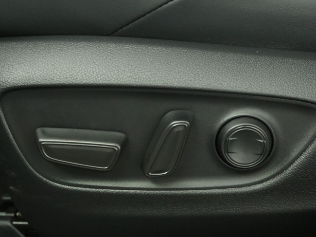 Toyota RAV4 - 2.5 Hybrid AWD Bi-Tone