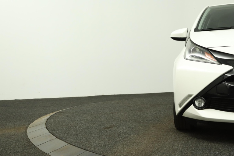 Toyota Aygo - 1.0 VVT-i x-sport 34