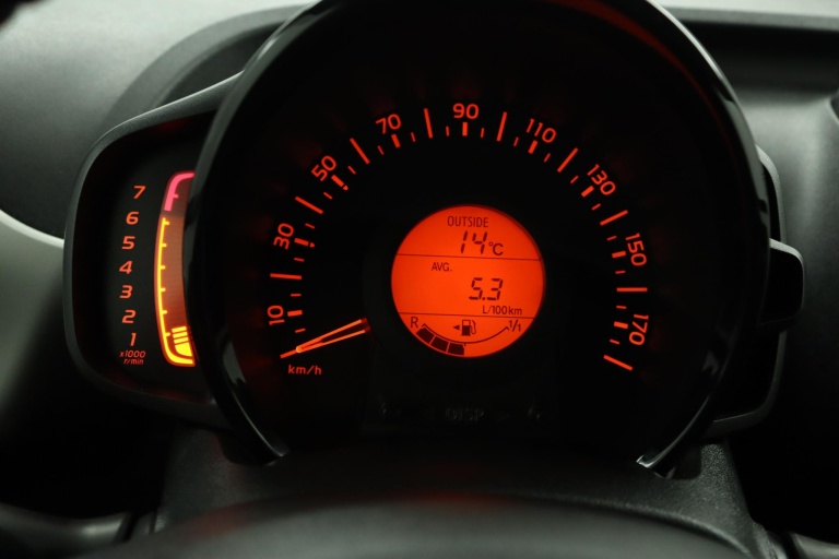 Toyota Aygo - 1.0 VVT-i x-sport 49