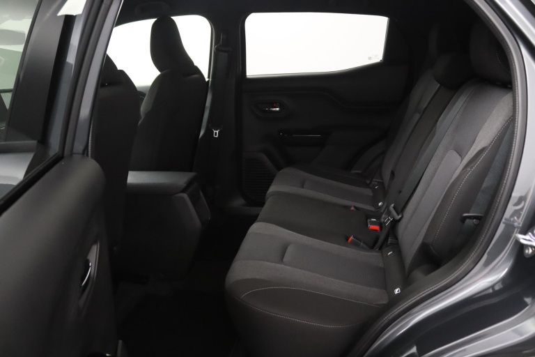 Toyota Urban Cruiser - Dynamic 61 kWh 11