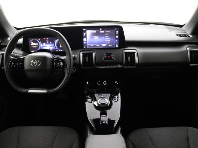 Toyota Urban Cruiser - Dynamic 61 kWh