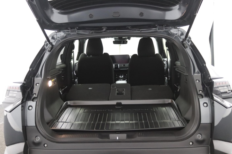Toyota Urban Cruiser - Dynamic 61 kWh 21