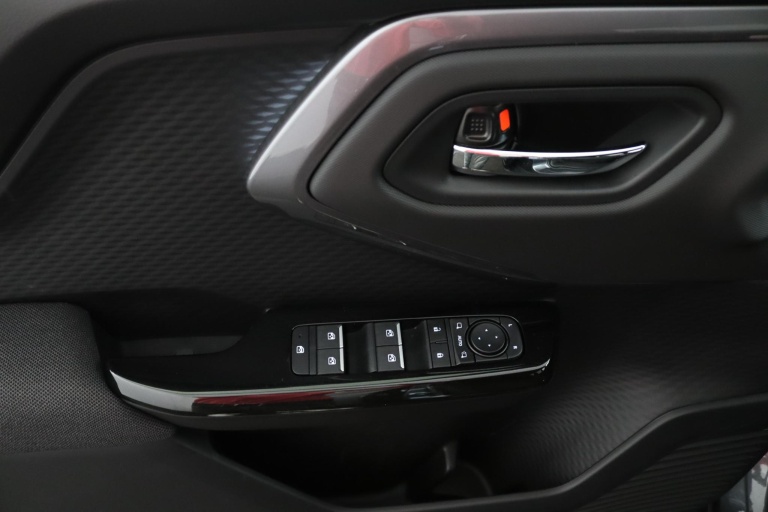 Toyota Urban Cruiser - Dynamic 61 kWh 24