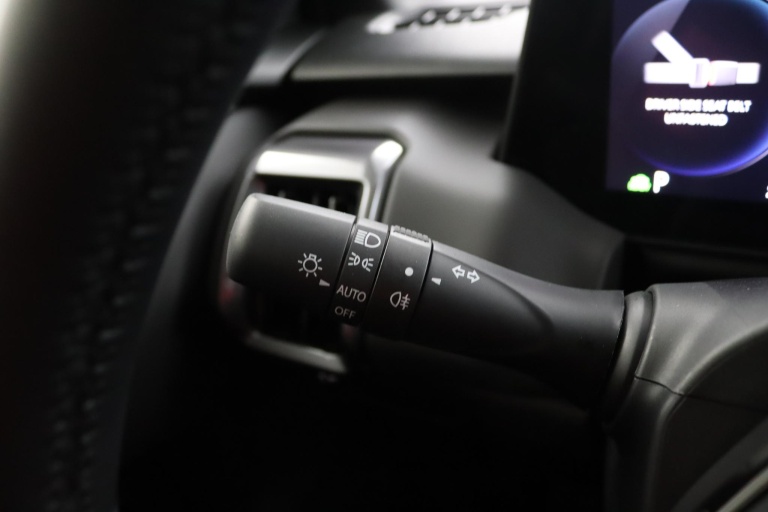 Toyota Urban Cruiser - Dynamic 61 kWh 25