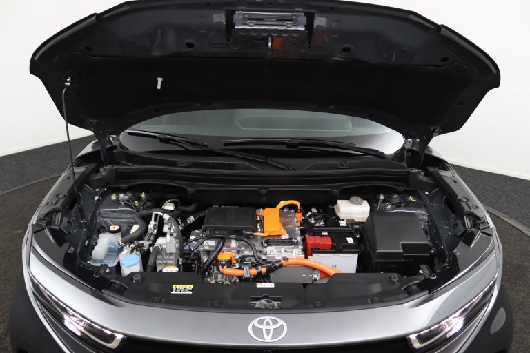 Toyota Urban Cruiser - Dynamic 61 kWh 29