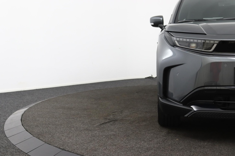 Toyota Urban Cruiser - Dynamic 61 kWh 30