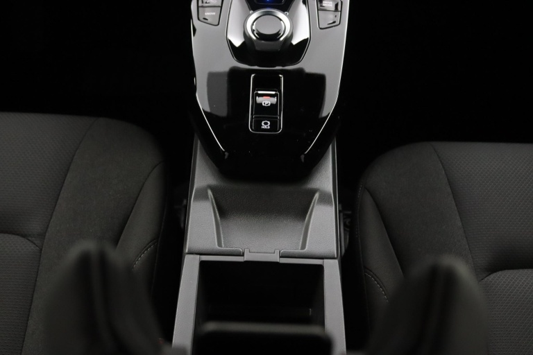 Toyota Urban Cruiser - Dynamic 61 kWh 36