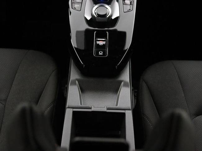 Toyota Urban Cruiser - Dynamic 61 kWh