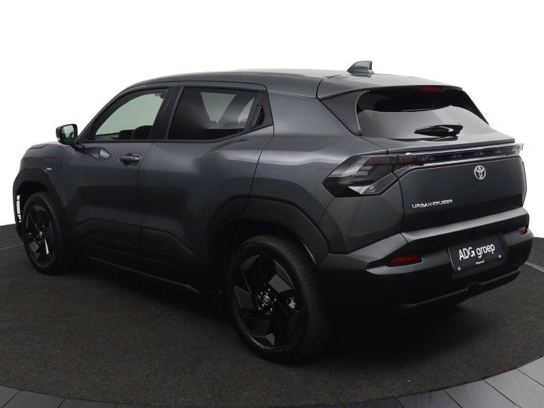 Toyota Urban Cruiser - Dynamic 61 kWh 4