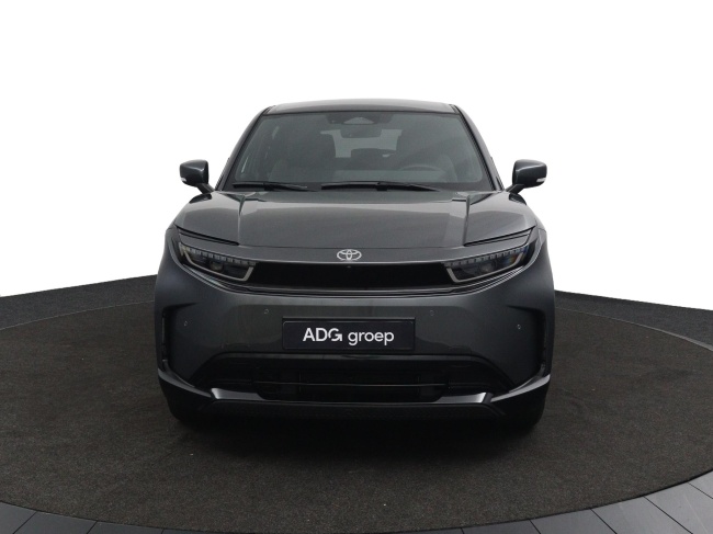 Toyota Urban Cruiser - Dynamic 61 kWh