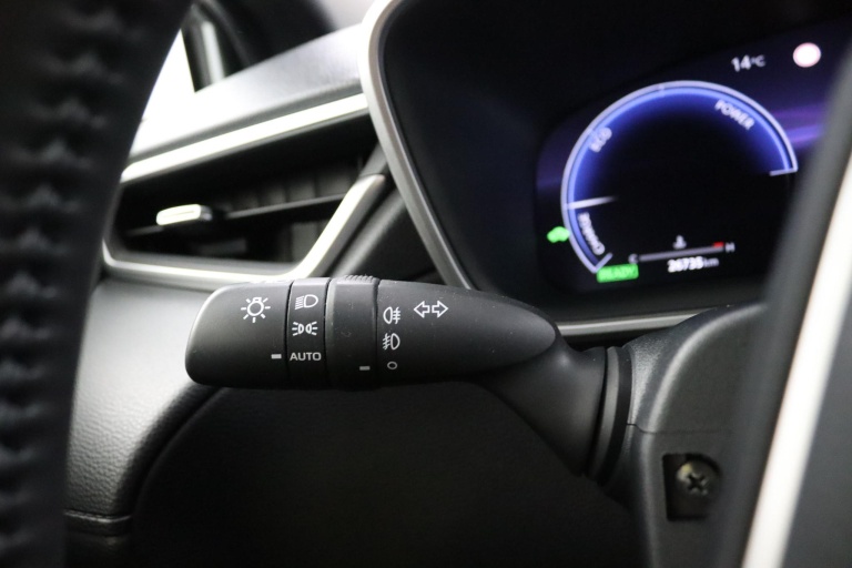 Toyota Corolla Cross - 2.0 High Power Hybrid First Edition 22