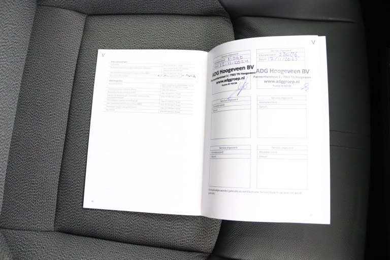 Toyota Corolla Cross - 2.0 High Power Hybrid First Edition 26