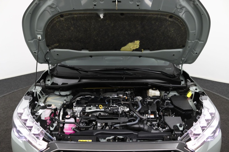 Toyota Corolla Cross - 2.0 High Power Hybrid First Edition 33