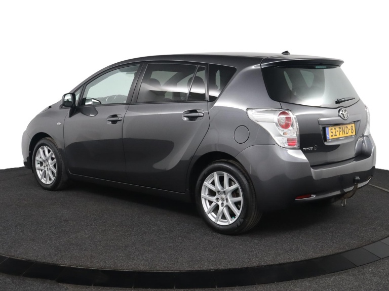 Toyota Verso - 1.8 VVT-i Dynamic Business Limited 12