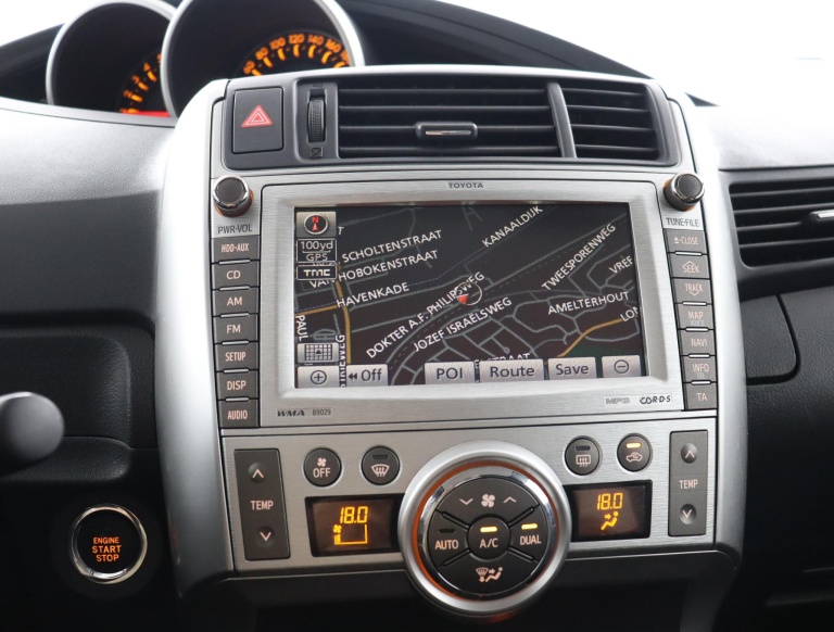 Toyota Verso - 1.8 VVT-i Dynamic Business Limited 27