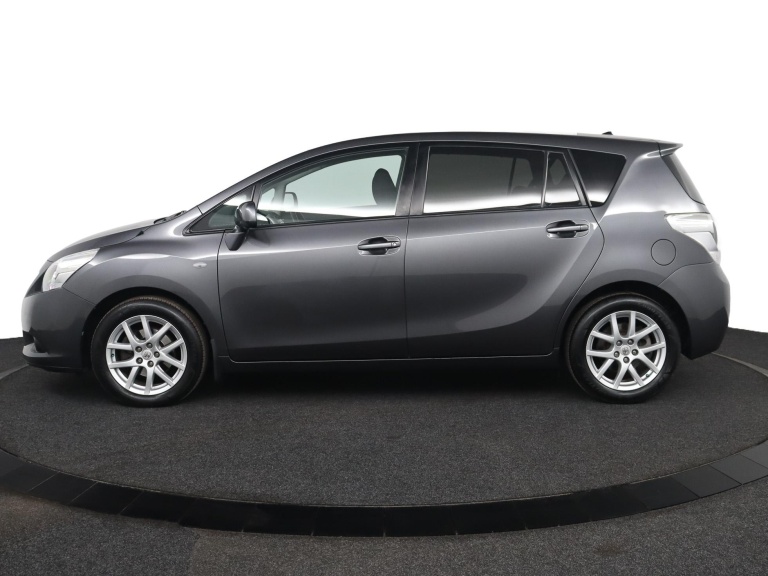 Toyota Verso - 1.8 VVT-i Dynamic Business Limited 3