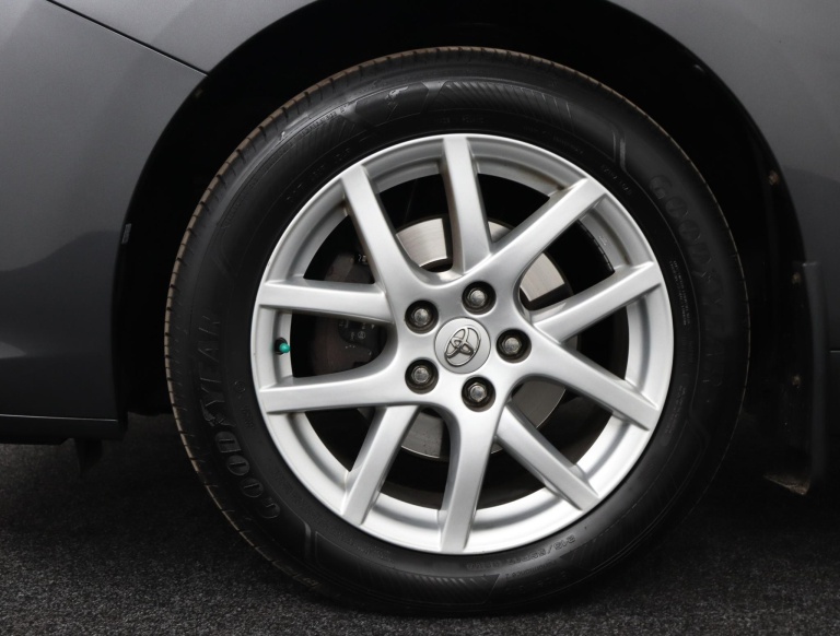 Toyota Verso - 1.8 VVT-i Dynamic Business Limited 35