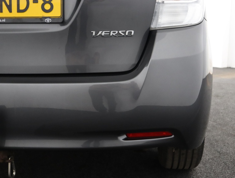 Toyota Verso - 1.8 VVT-i Dynamic Business Limited 45