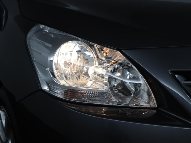Toyota Verso - 1.8 VVT-i Dynamic Business Limited