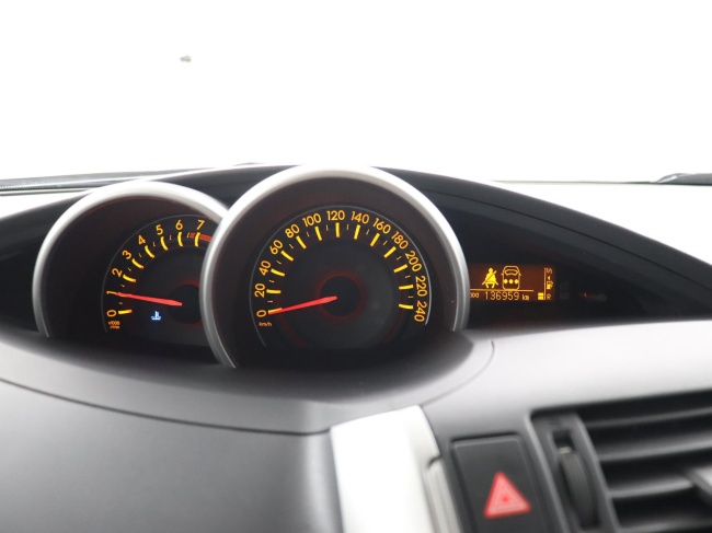 Toyota Verso - 1.8 VVT-i Dynamic Business Limited