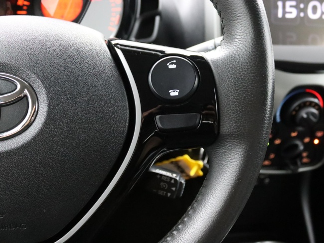 Toyota Aygo - 1.0 VVT-i x-play