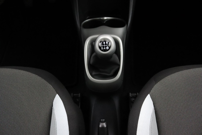 Toyota Aygo - 1.0 VVT-i x-play 24
