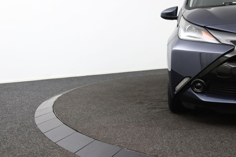 Toyota Aygo - 1.0 VVT-i x-play 31