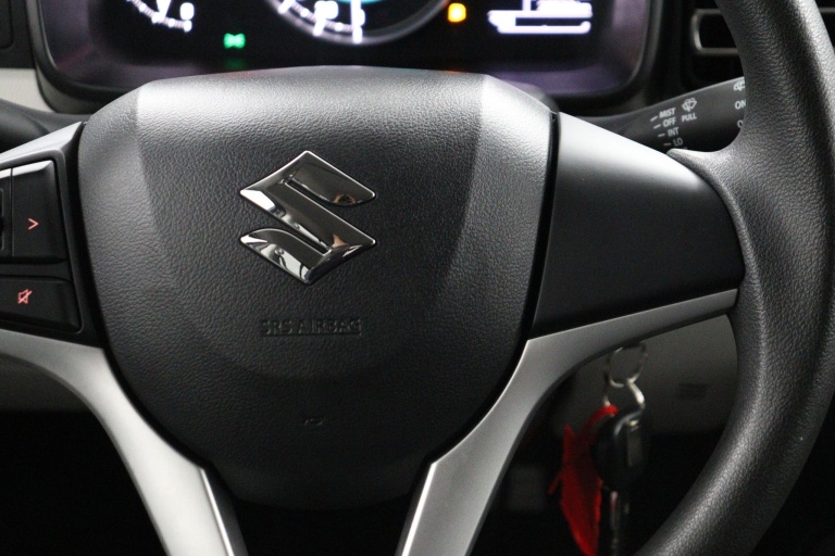 Suzuki Ignis - 1.2 Select Intro 19