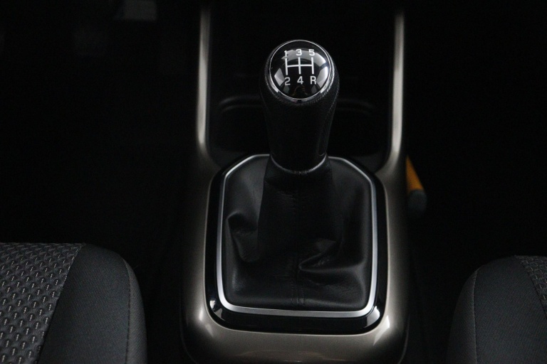 Suzuki Ignis - 1.2 Select Intro 26