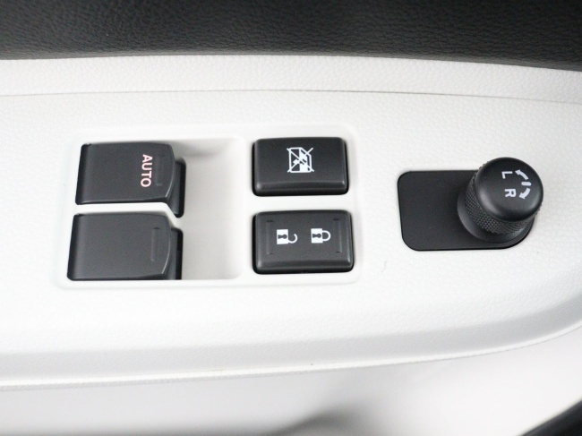 Suzuki Ignis - 1.2 Select Intro