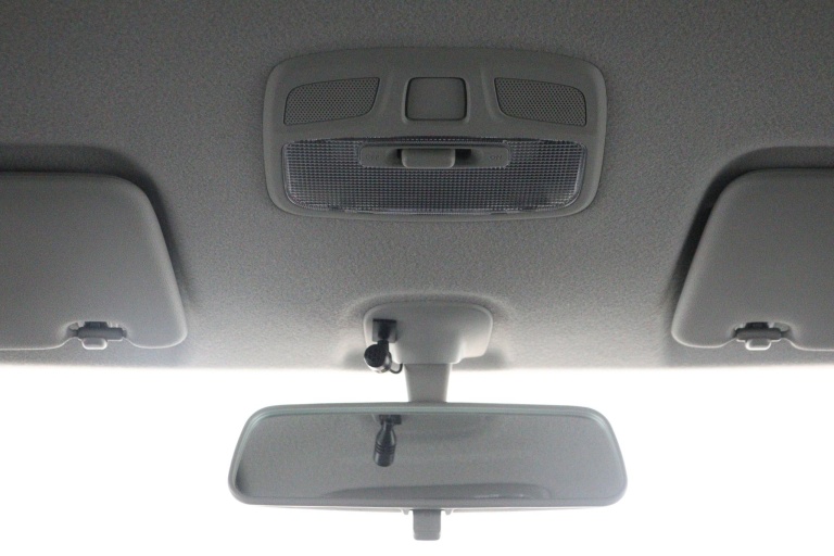 Suzuki Ignis - 1.2 Select Intro 32