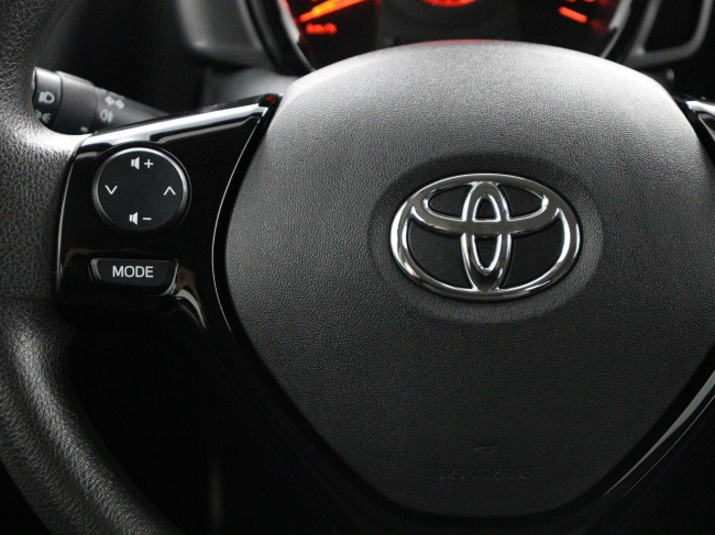 Toyota Aygo - 1.0 VVT-i x-fun