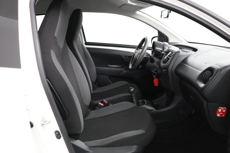 Toyota Aygo - 1.0 VVT-i x-fun 19