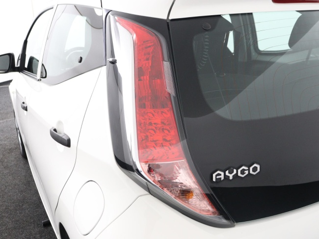 Toyota Aygo - 1.0 VVT-i x-fun