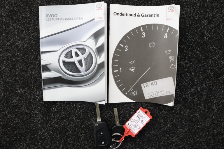 Toyota Aygo - 1.0 VVT-i x-fun 8