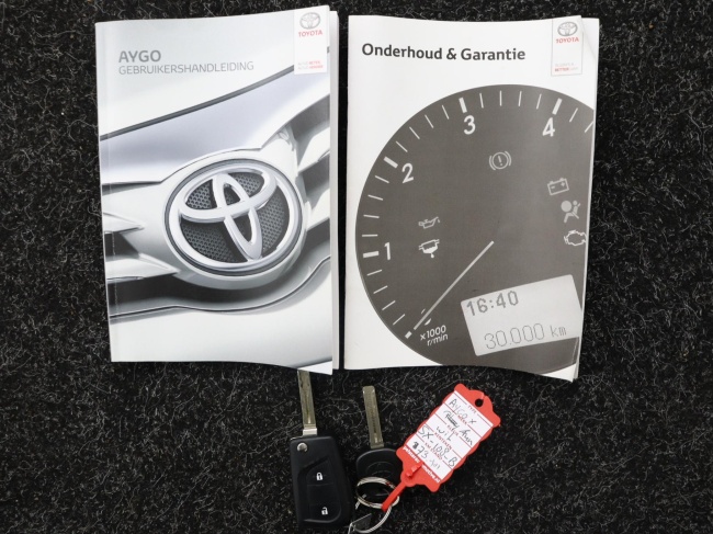 Toyota Aygo - 1.0 VVT-i x-fun