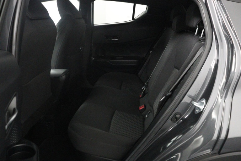 Toyota C-HR - 2.0 Hybrid Business Plus 18