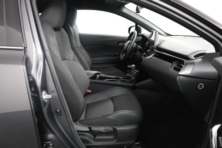 Toyota C-HR - 2.0 Hybrid Business Plus 22