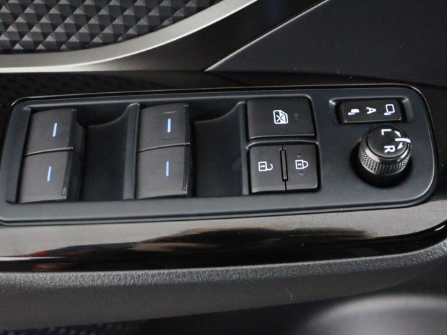 Toyota C-HR - 2.0 Hybrid Business Plus