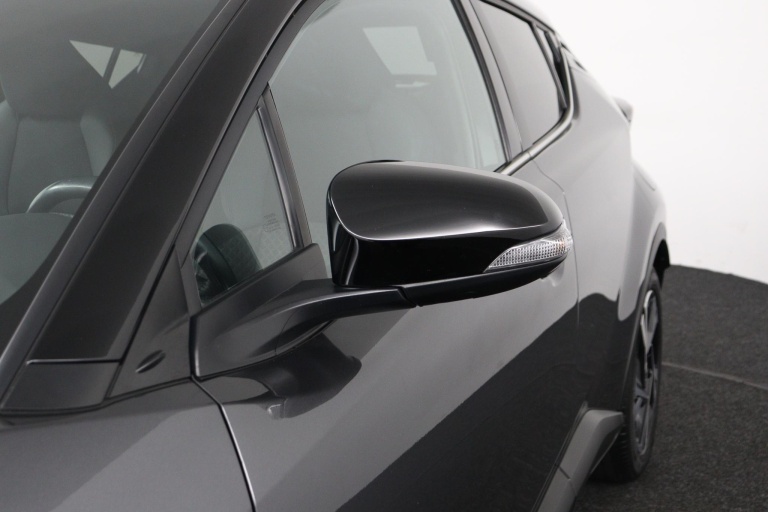 Toyota C-HR - 2.0 Hybrid Business Plus 37