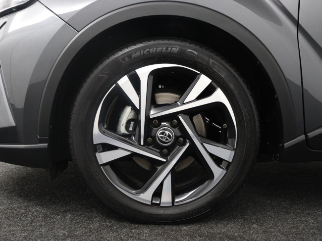 Toyota C-HR - 2.0 Hybrid Business Plus