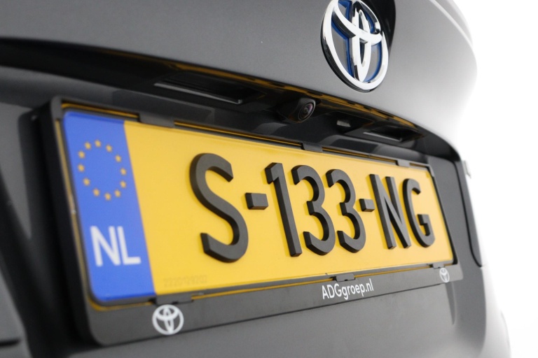 Toyota C-HR - 2.0 Hybrid Business Plus 42