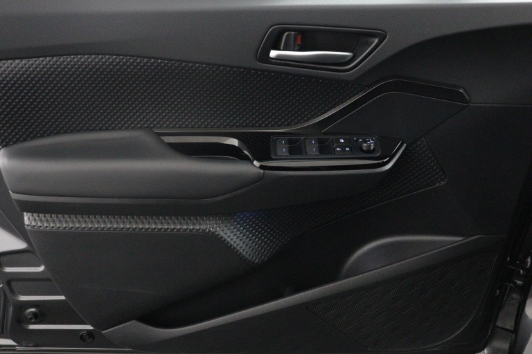 Toyota C-HR - 2.0 Hybrid Business Plus 44